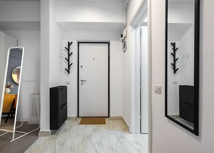 Spacious 109 Apartament