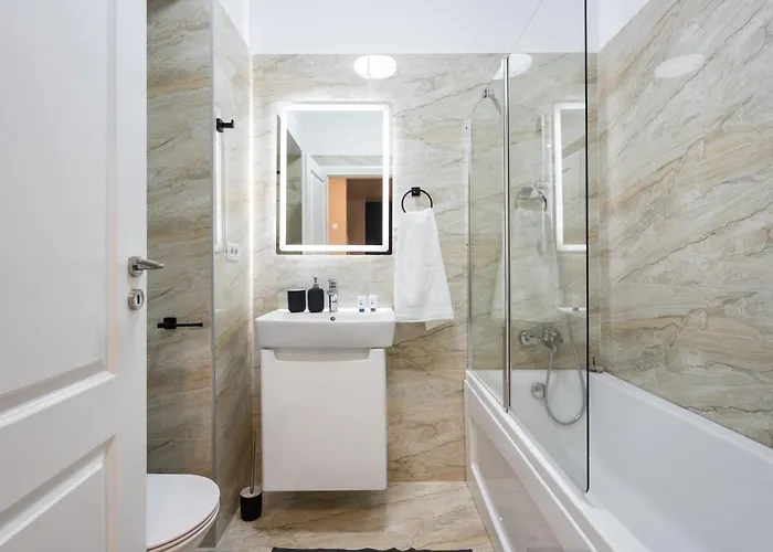 Spacious 109 Apartament